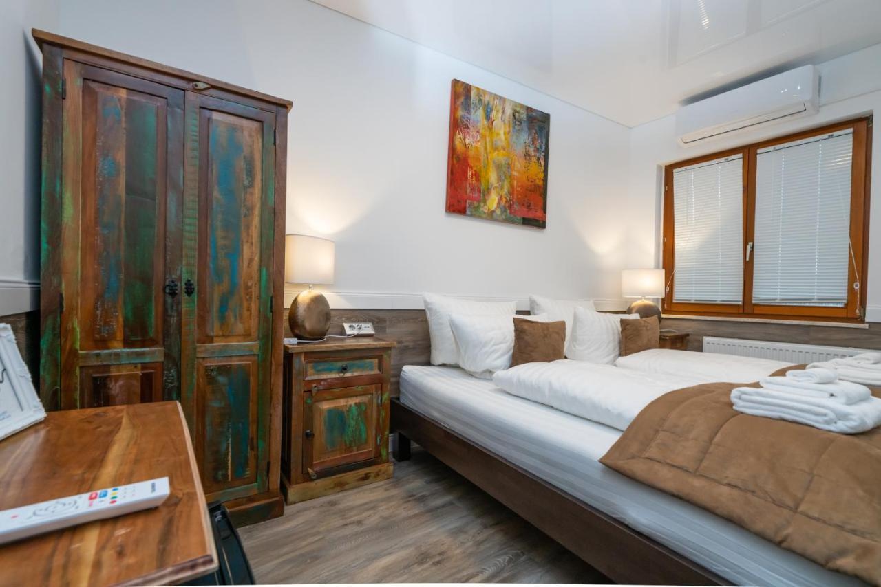 Risa Hotels - Landgasthaus Zum Kreuz Gaggenau Kültér fotó