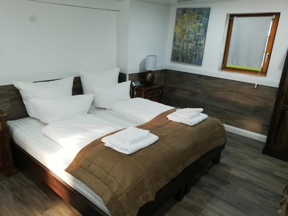 Risa Hotels - Landgasthaus Zum Kreuz Gaggenau Kültér fotó